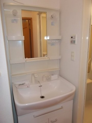 【洗面所】 | コスモフィオーレ | コンパクトで使いやすい洗面所