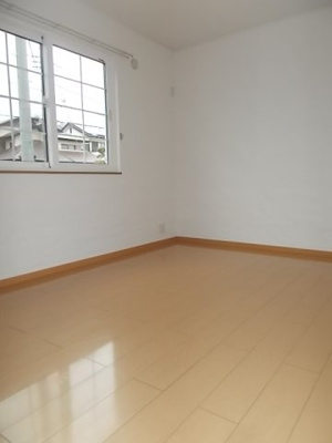 【内装】 | コスモフィオーレ | 明るい室内です