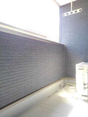 【バルコニー】 | ピコラｃａｓａ | 外からの目が気にならないバルコニーで洗濯物が干せます