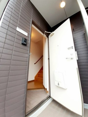 【玄関】 | プレシャルマン | 落ち着いた玄関です