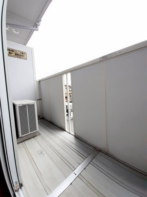 【居間・リビング】 | プレシャルマン | リビングです