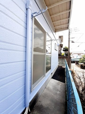 【バルコニー】 | ハイツ井出Ｂ | 外からの目が気にならないバルコニーで洗濯物が干せます