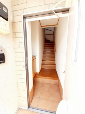 【玄関】 | サンライズＡ | 落ち着いた玄関です