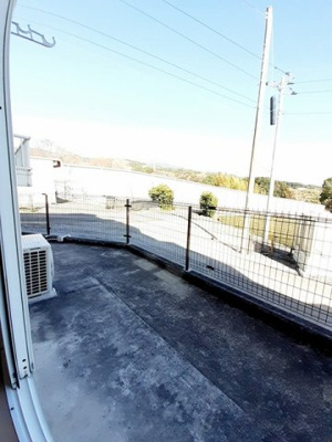 【バルコニー】 | エルディム大塚 | 陽当たり良好なバルコニーです