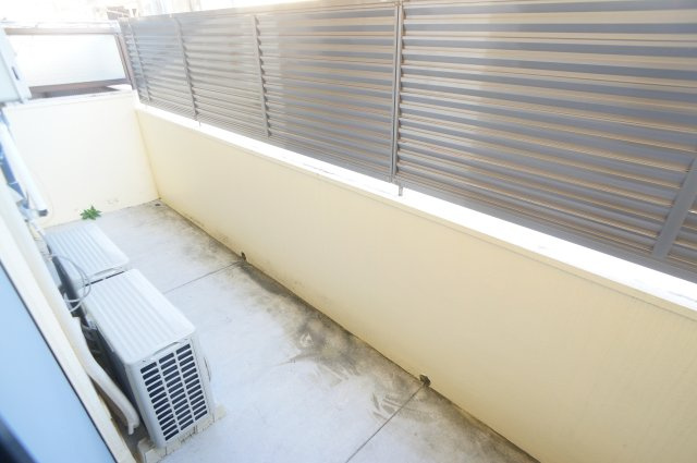 コスモス物語のバルコニー