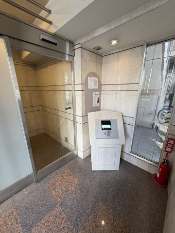 北上野スクエアのエントランス