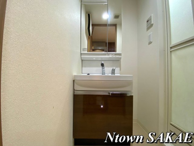 【独立洗面台】 | プレサンスジェネ丸の内 | 朝の支度にも助かる、独立の洗髪洗面化粧台