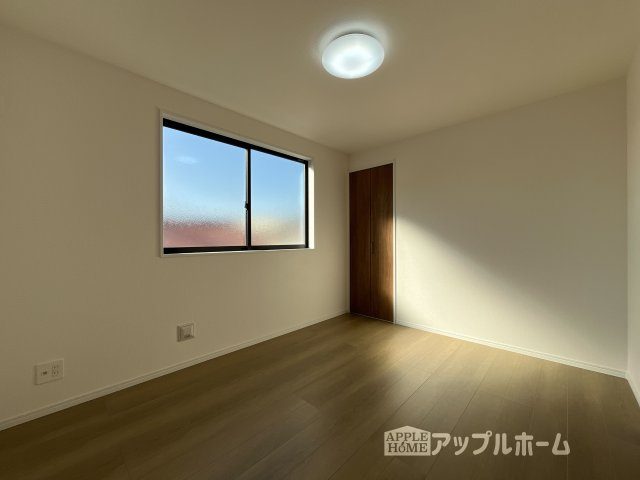 【新築住宅】さいたま市南区太田窪5丁目II 全1棟の洋室|居室は全室収納あり！たっぷりある収納活用でお部屋もキレイを保てます♪