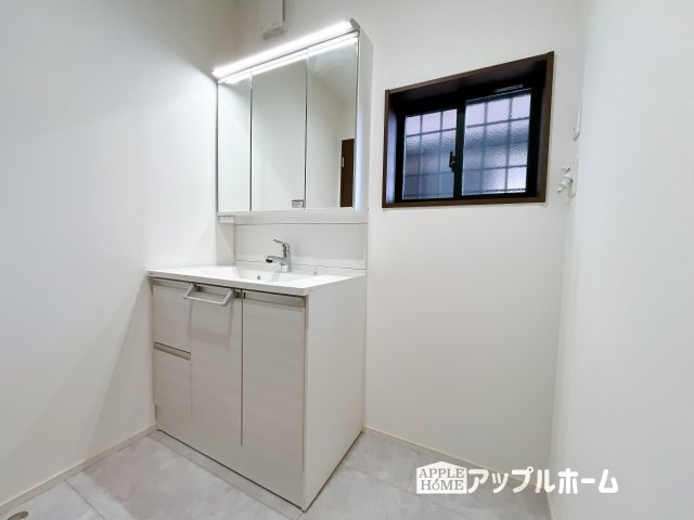 【新築住宅】浦和文蔵 3期 後期全10棟の独立洗面台