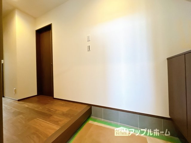 【新築住宅】浦和文蔵 3期 後期全10棟の玄関