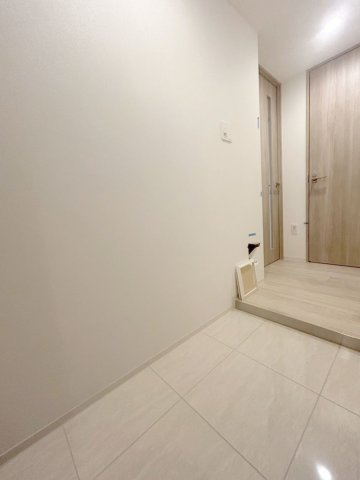 「防音マンション」クリオ ラモード新江古田サウンドテラスの玄関