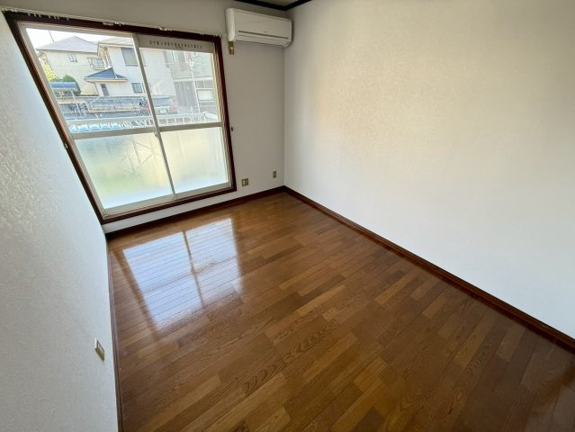 アティック２１の居間・リビング