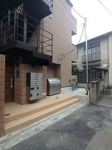 インスパーク本駒込の外観