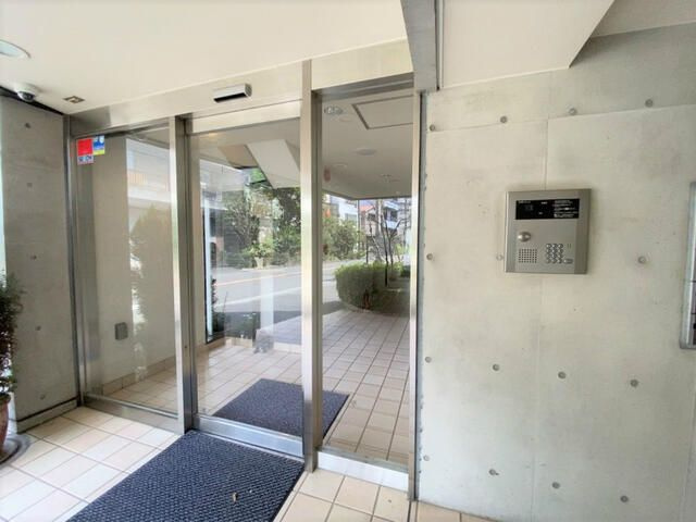 ベイタウン山手のエントランス