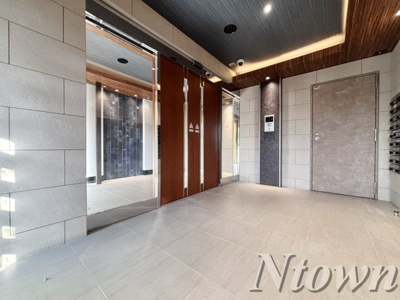 【エントランス】 | S-RESIDENCE豊国通 | 建物の内部です