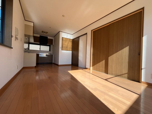 シャローム国立の居間・リビング