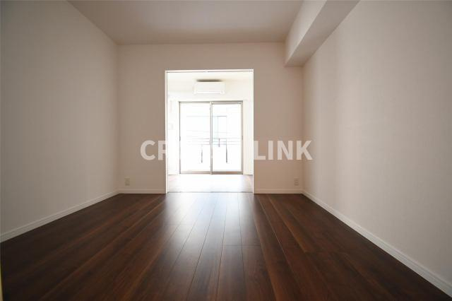 【居間・リビング】 | RJRプレシア博多駅前 | 同マンション別号室の画像です