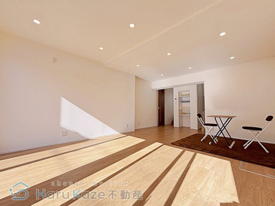 【居間・リビング】 | 黒石住宅【分譲賃貸】