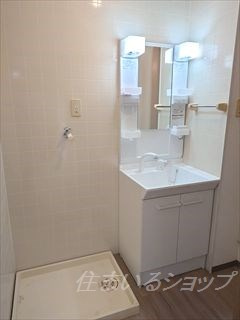 広島市安佐北区亀山５丁目のアパートの洗面所