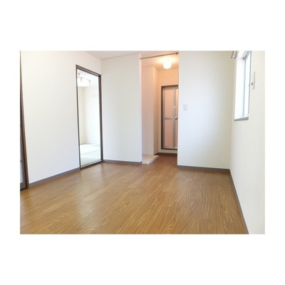 【居間・リビング】 | プラバーハイツ城山 | バス