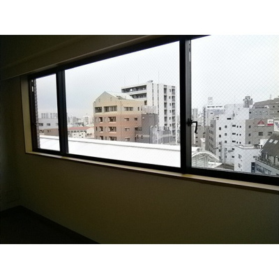 【居間・リビング】 | 小宮ビル | 一面窓