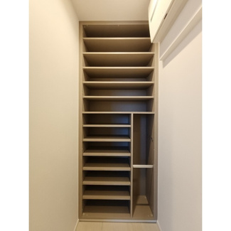 シューズボックス