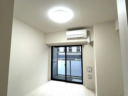 VIOR文京関口の居間・リビング|洋室別角度　※2025.12新築未入居時撮影