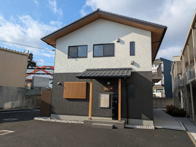 和モダンな造りのテラスハウス★ペット可