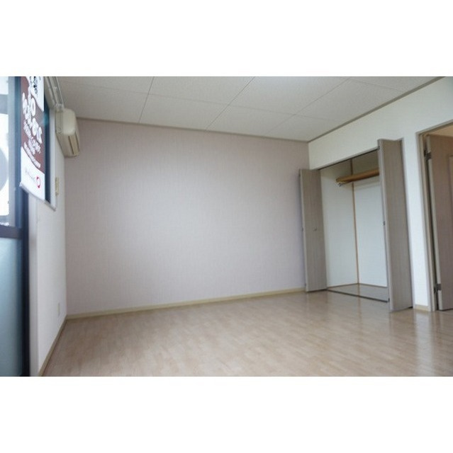 各務原市蘇原花園町１丁目のアパートの内装