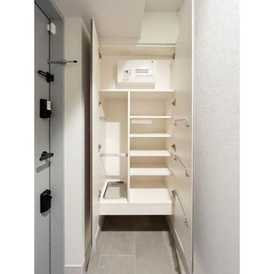 【玄関】 | リビオメゾン東池袋