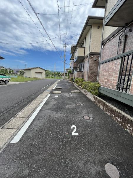 リビングタウン神原　Ｂ棟の駐車場