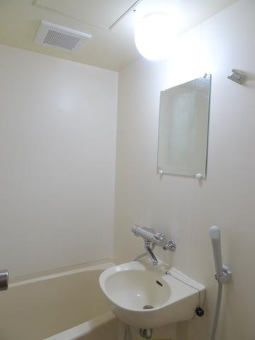 アメニティ千島の洗面所