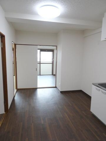 アメニティ千島の洋室