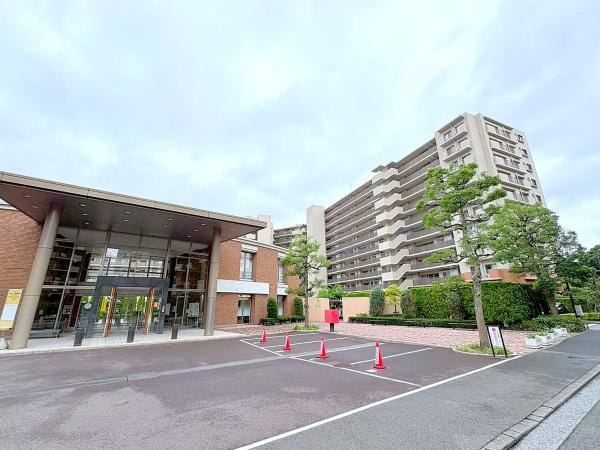 ラムーナ横浜戸塚スカイリッジのエントランス