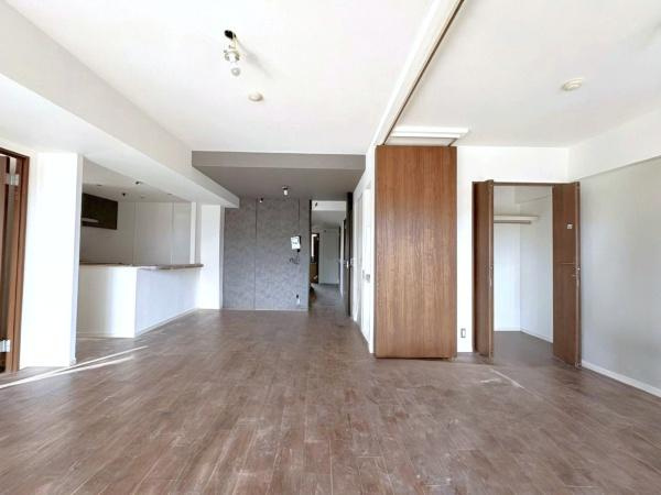 ラムーナ横浜戸塚スカイリッジの居間・リビング