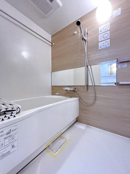 サニークレスト湘南八景２の浴室