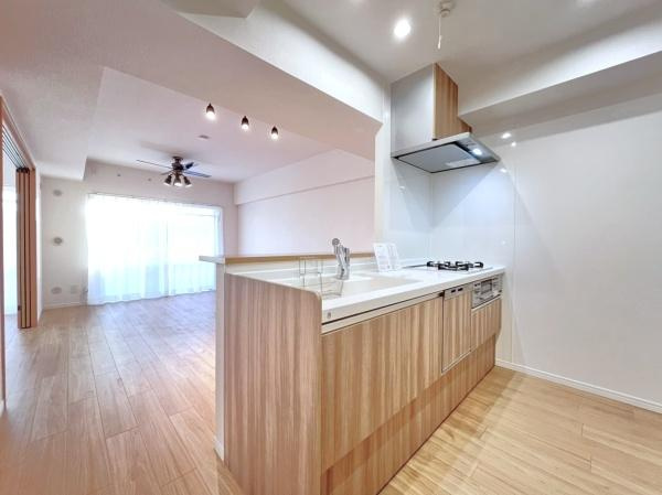 サニークレスト湘南八景２の居間・リビング