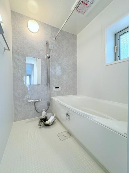 鎌倉市今泉台６丁目の中古一戸建の浴室