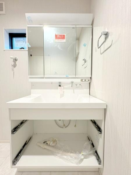 川崎市川崎区桜本２丁目の新築一戸建の独立洗面台