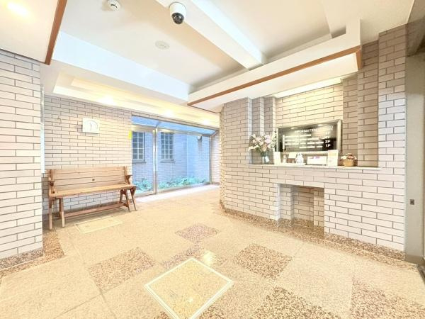 ライオンズガーデン日吉のエントランス