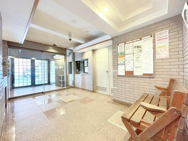 ライオンズガーデン日吉のエントランス