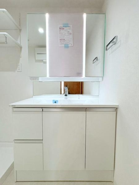 ライオンズガーデン日吉の独立洗面台