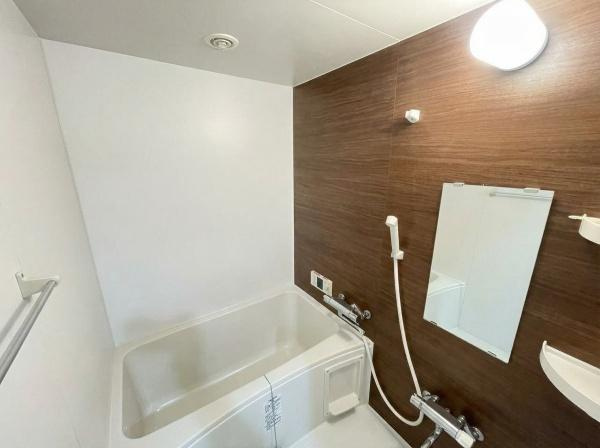 【浴室】 | 守口ニューハイツ | こちらの画像は、AIを用いて家具を消しております。