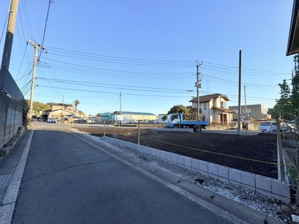 横浜市都筑区折本町の新築一戸建のその他|42場項道路市道側から。車通りの少ない静かな道です。2025年12月15日撮影