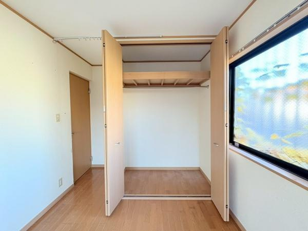 川崎市高津区久末の中古一戸建の収納