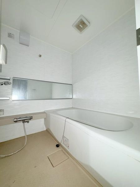 川崎市高津区久末の中古一戸建の浴室