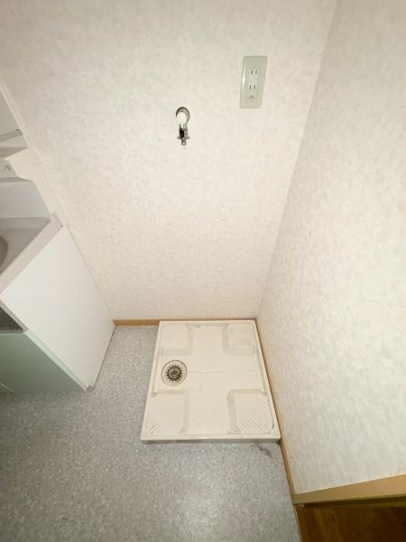 川崎市高津区久末の中古一戸建の独立洗面台