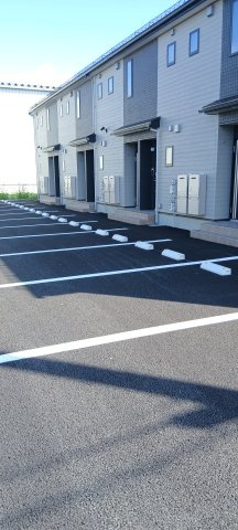 TX前沢 Bの駐車場