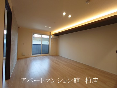 【居間・リビング】 | ローテ　ベルク