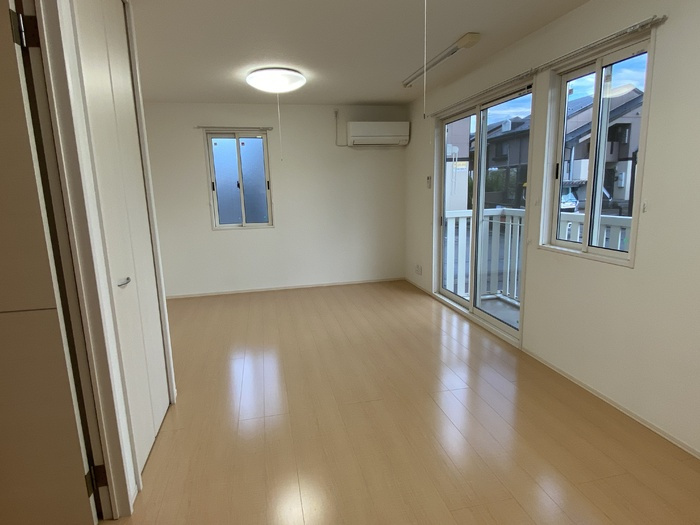 リビングタウン福　A棟の居間・リビング